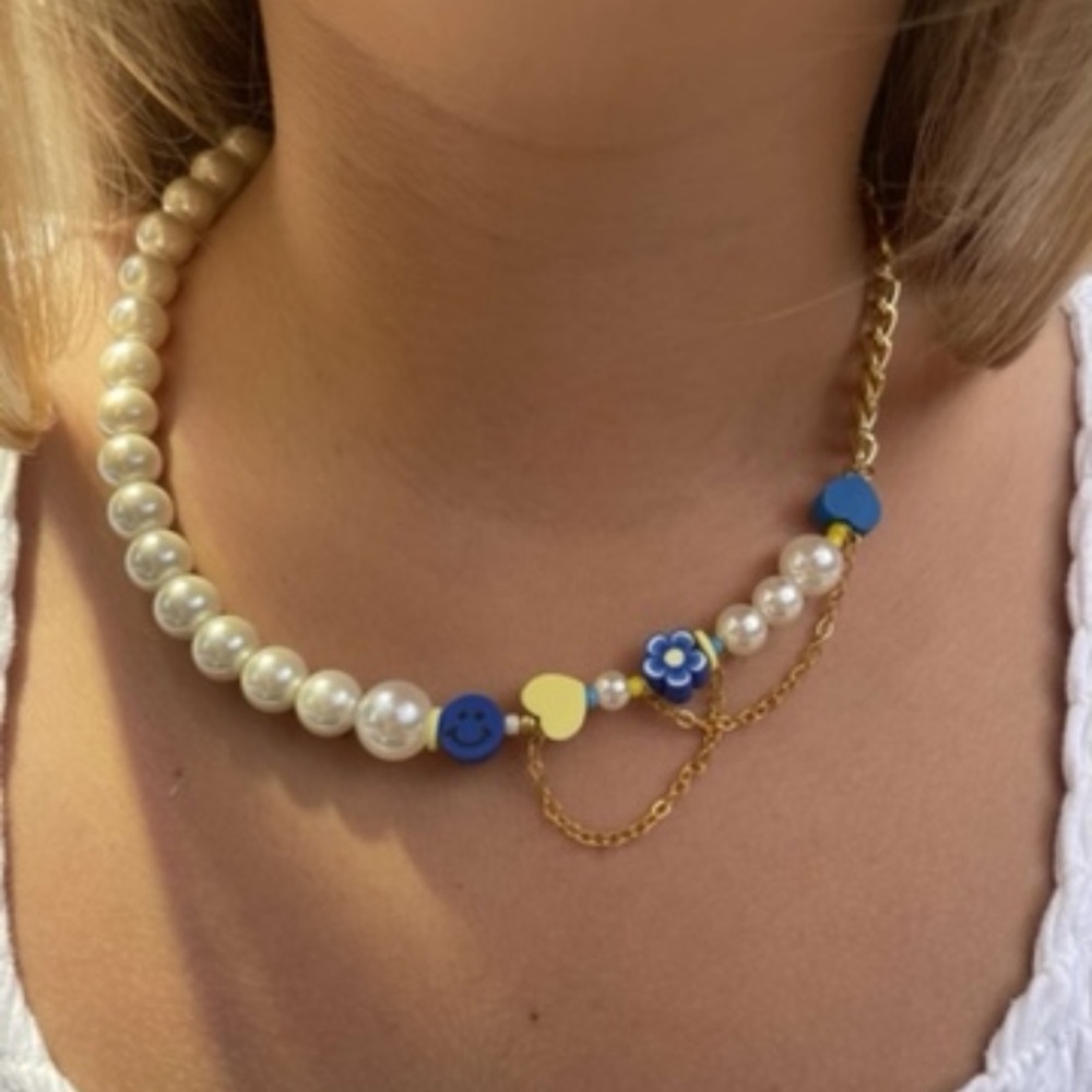 blue happy go lucky necklace